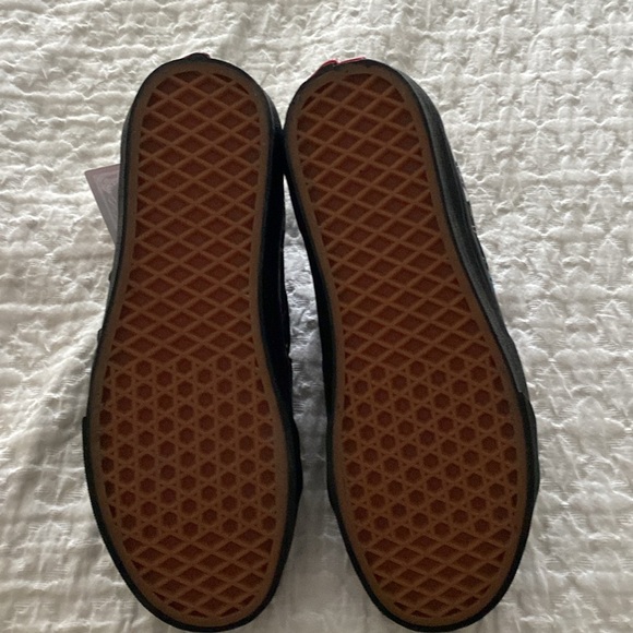 Unisex Vans Disney high tops Men’s 7.5 women’s 9 NWT - Picture 5 of 9